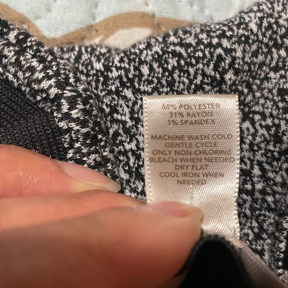 LOFT Womens Skirt Petite Black Textured Mini Everyday Office wear - Picture 3 of 6